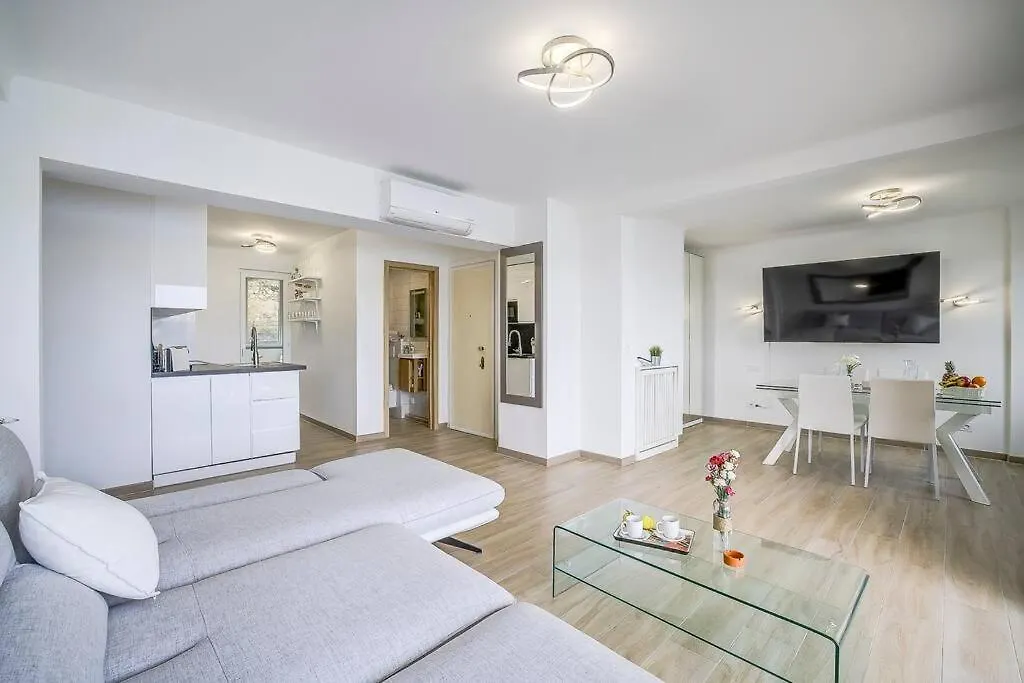 Stunning Waterfront Apartment Villefranche-sur-Mer