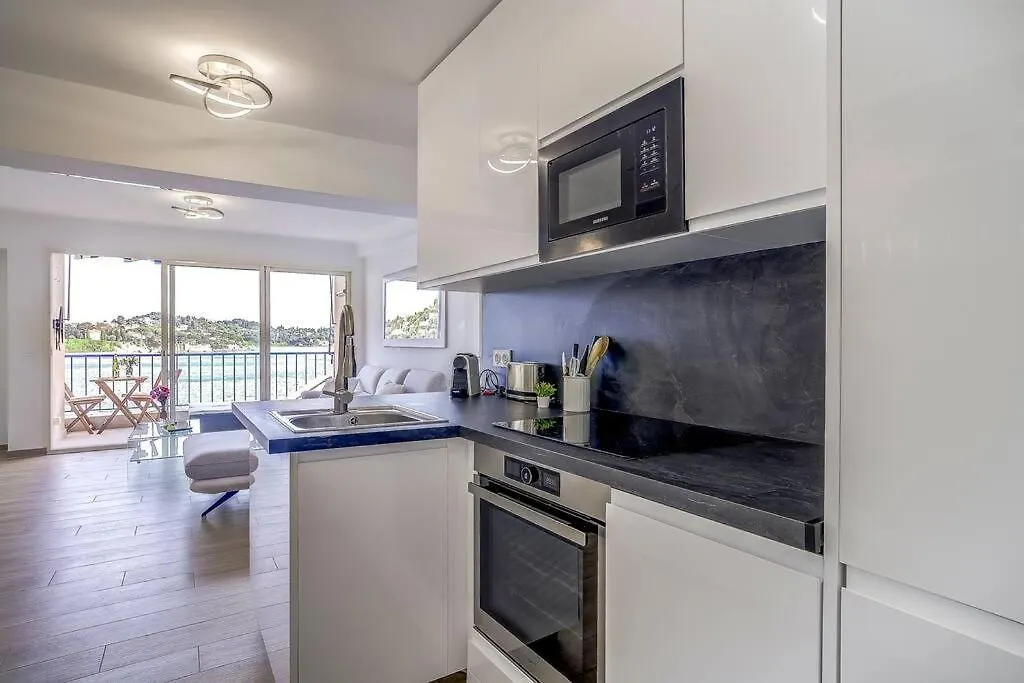Stunning Waterfront Apartment Villefranche-sur-Mer